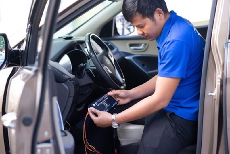 Vị trí để lắp hộp đen định vị ô tô tốt nhất 9 vi tri de lap dat hop den dinh vi o to tot nhat anh dai dien